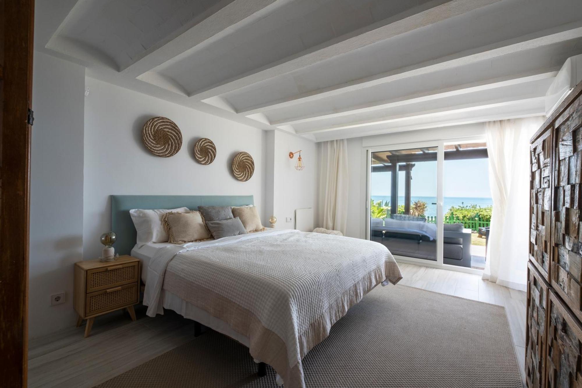 אסטפונה Beach Villa Dorada מראה חיצוני תמונה