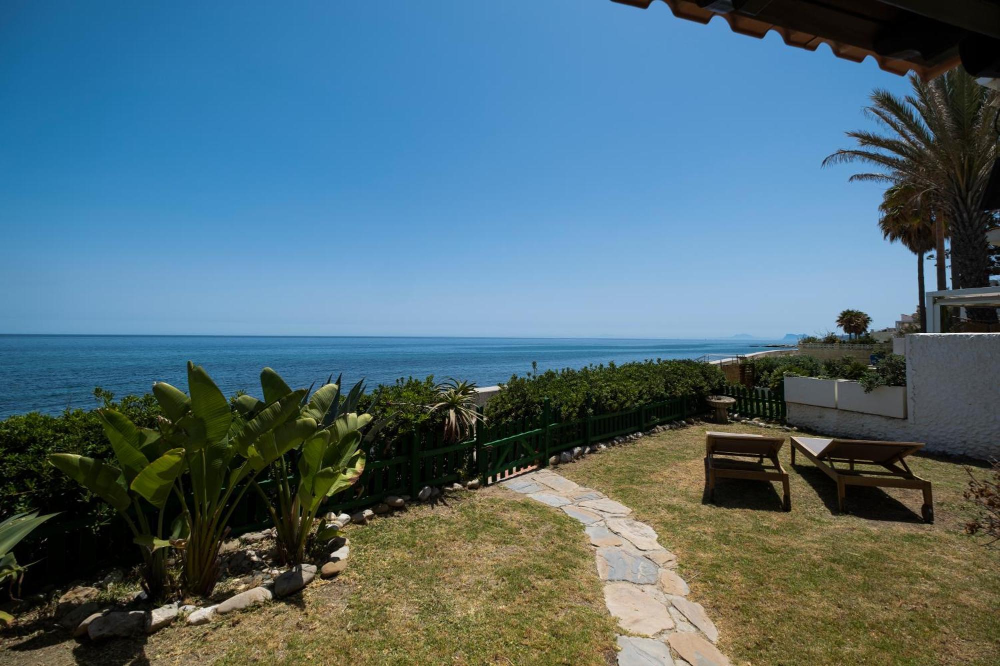אסטפונה Beach Villa Dorada מראה חיצוני תמונה